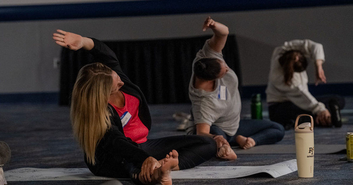 yoga-F